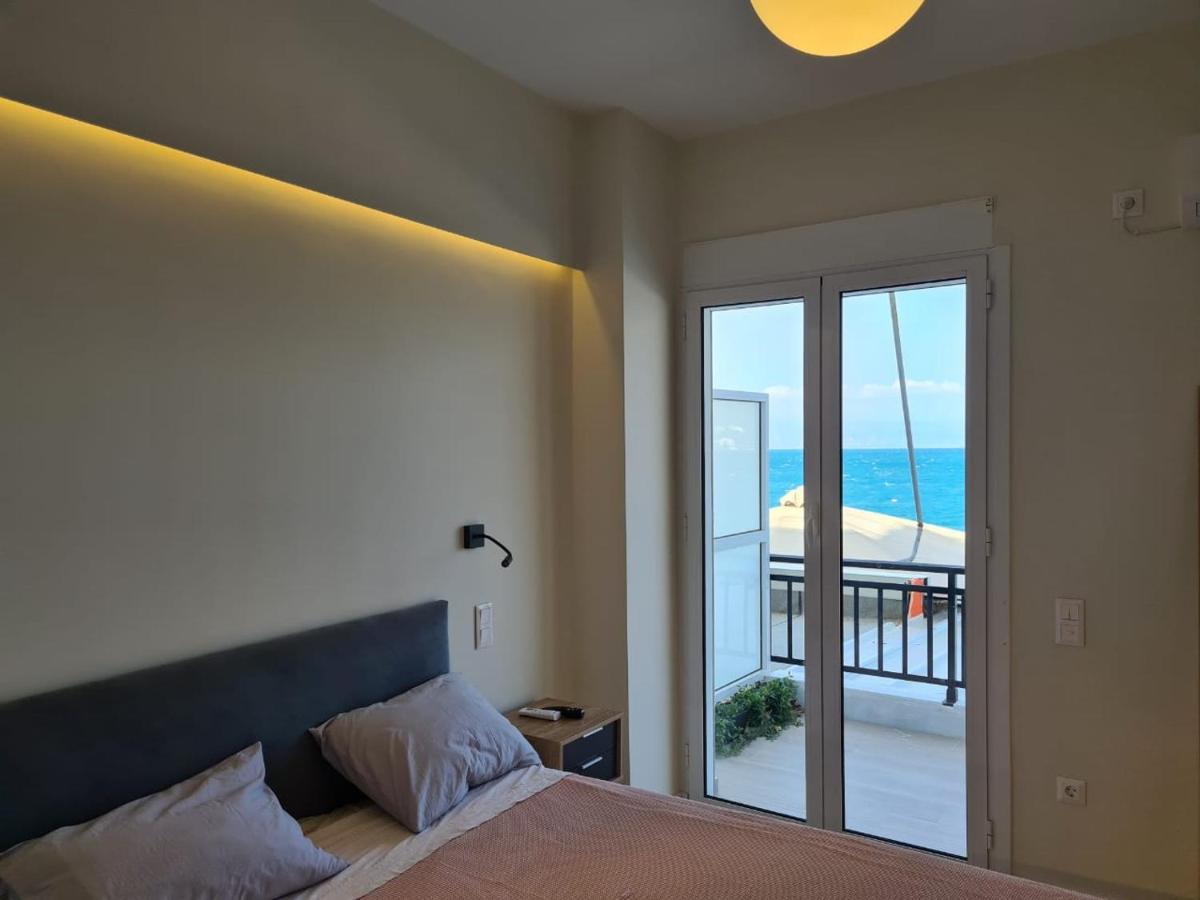 Апартаменты Grace Seaside Лоутраки Экстерьер фото
